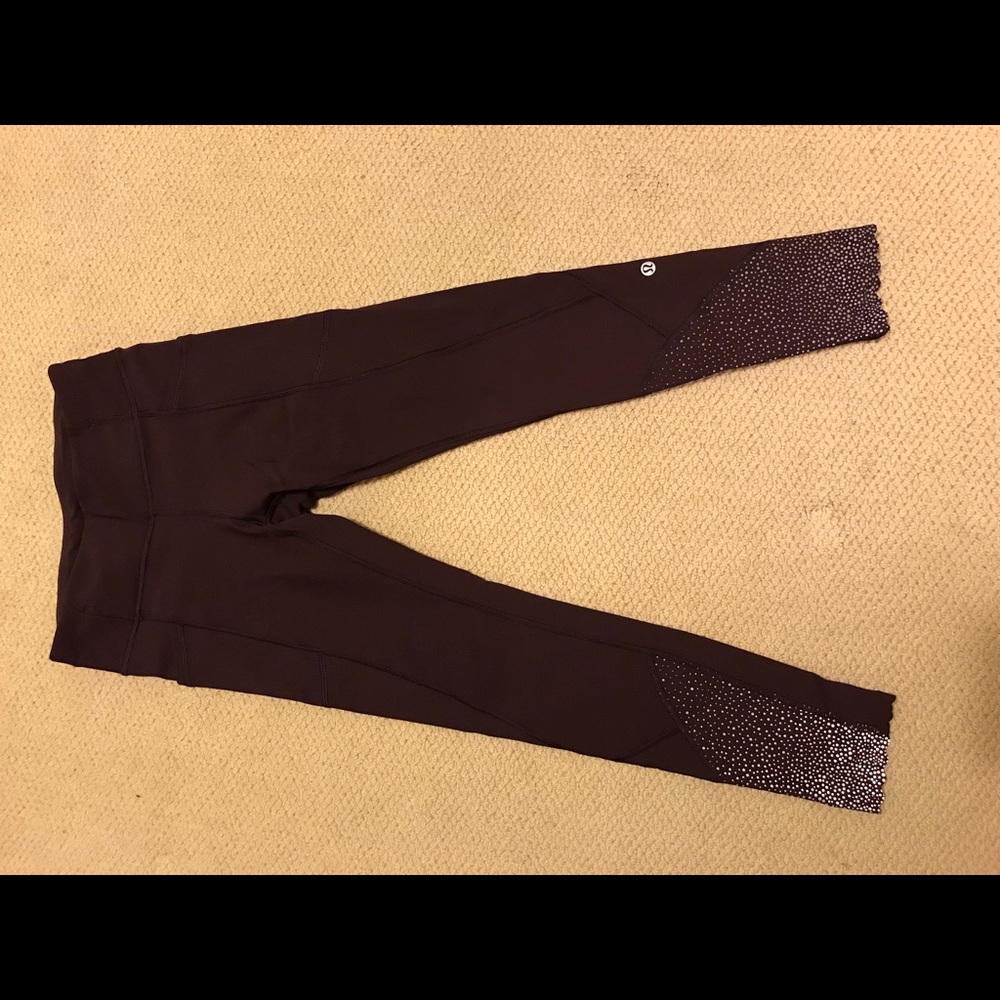 LULULEMON dark purple cropped leggings
